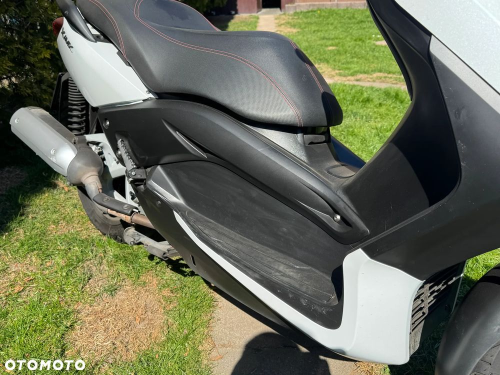 Yamaha X-max - 7