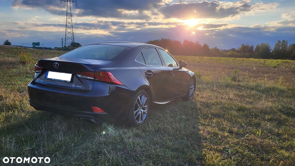 Lexus IS 200t / 300 F Sport - 1