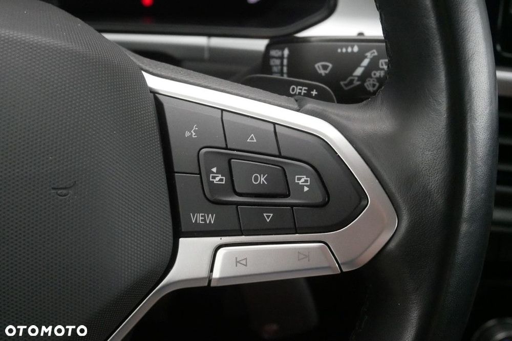 Volkswagen T-Roc - 21