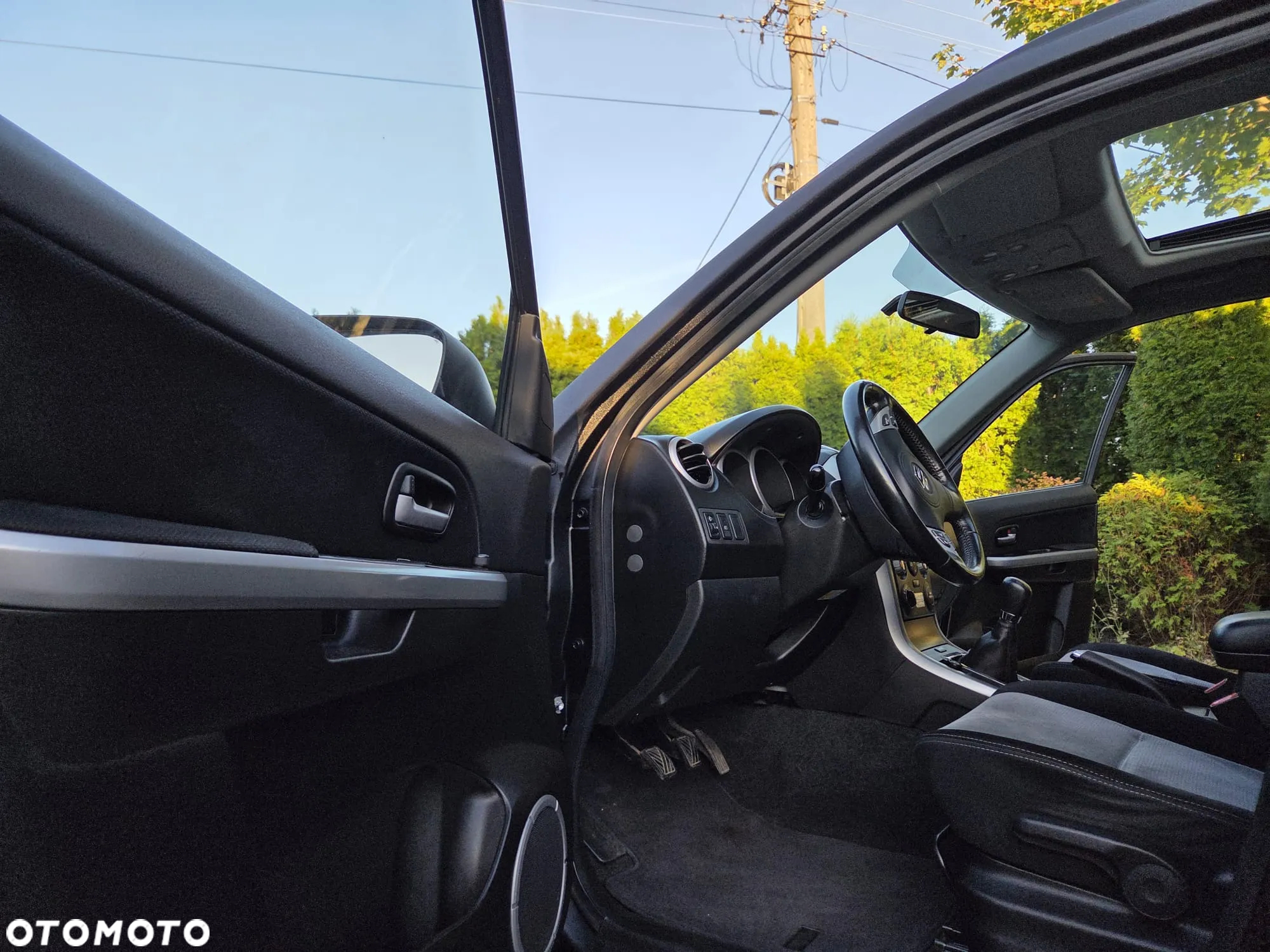 Suzuki Grand Vitara 2.0 De luxe - 28