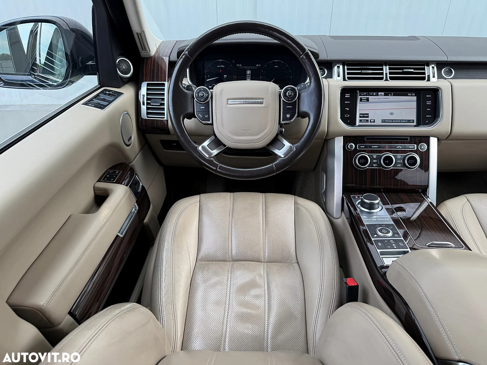 Land Rover Range Rover Vogue - 16