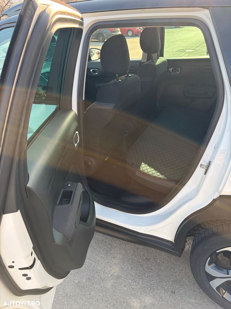 Citroën C3 AIRCROSS 1.2 PureTech S&S EAT6 Shine - 6