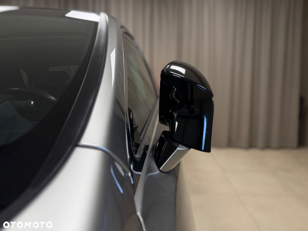 Lexus ES 300h Business Edition + - 36