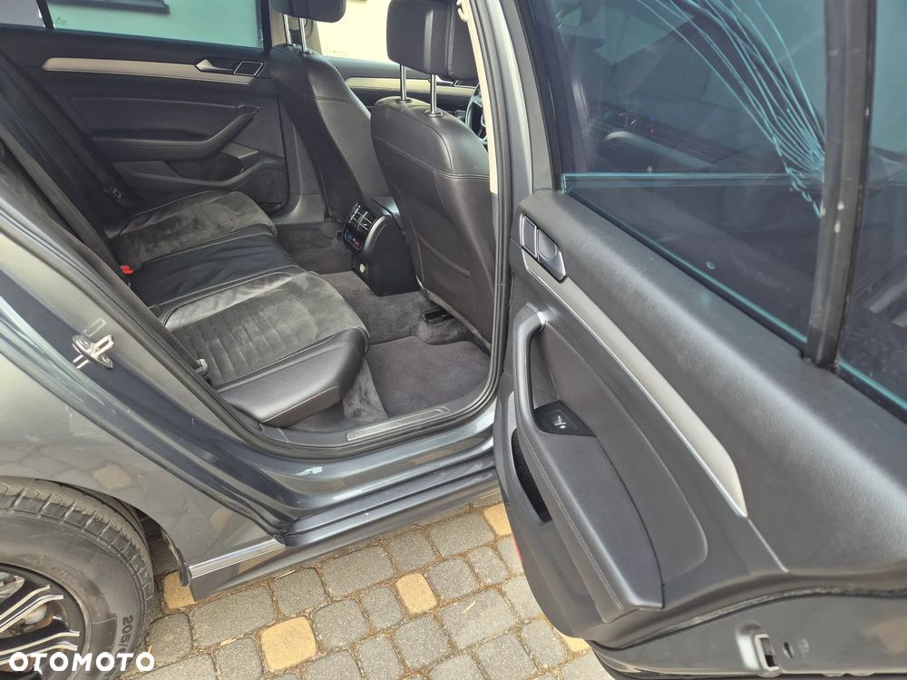 Volkswagen Passat 2.0 TDI SCR (BlueMotion Technology) DSG Highline - 14
