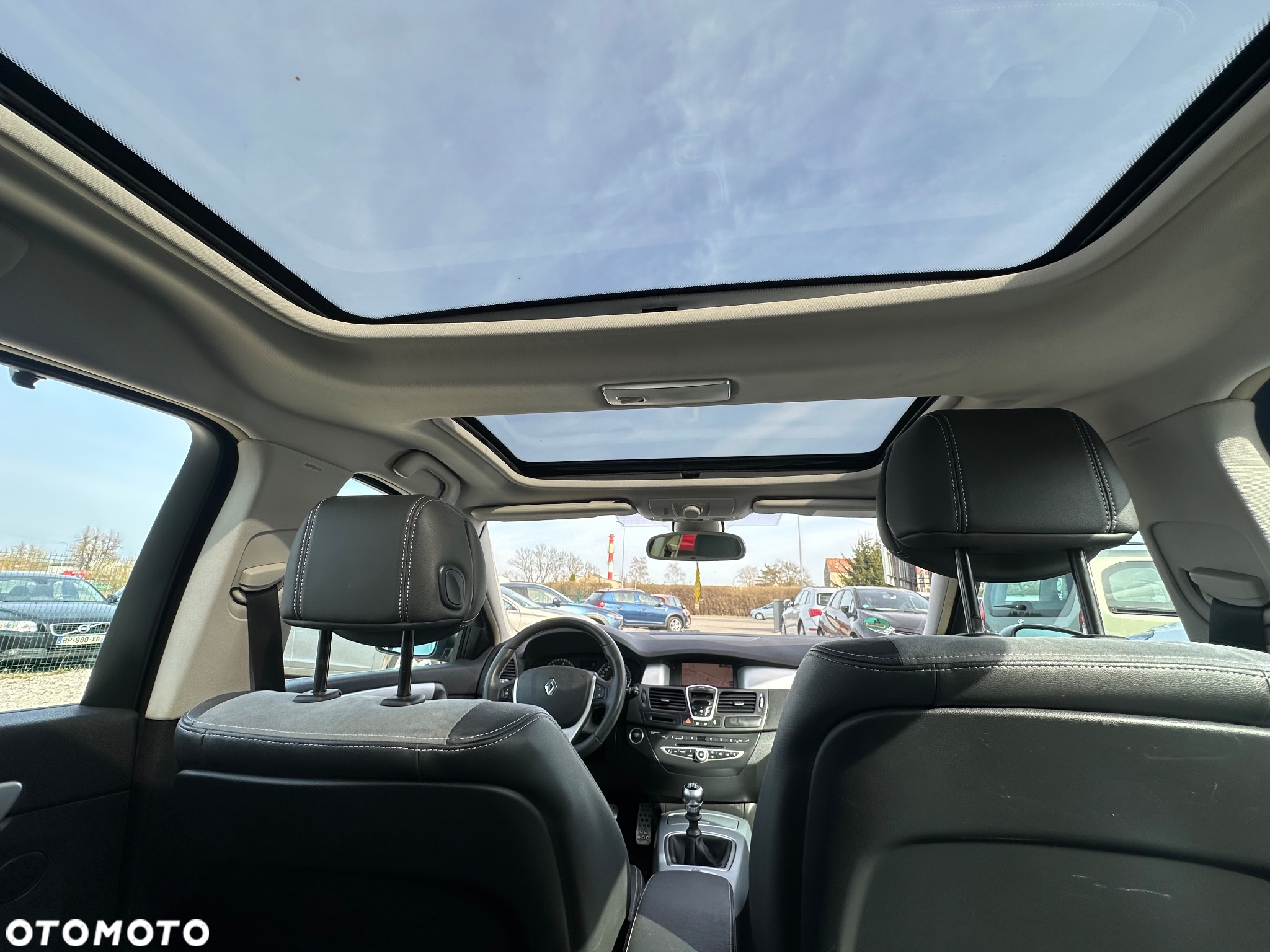 Renault Laguna Grandtour 2.0 dCi FAP GT - 16
