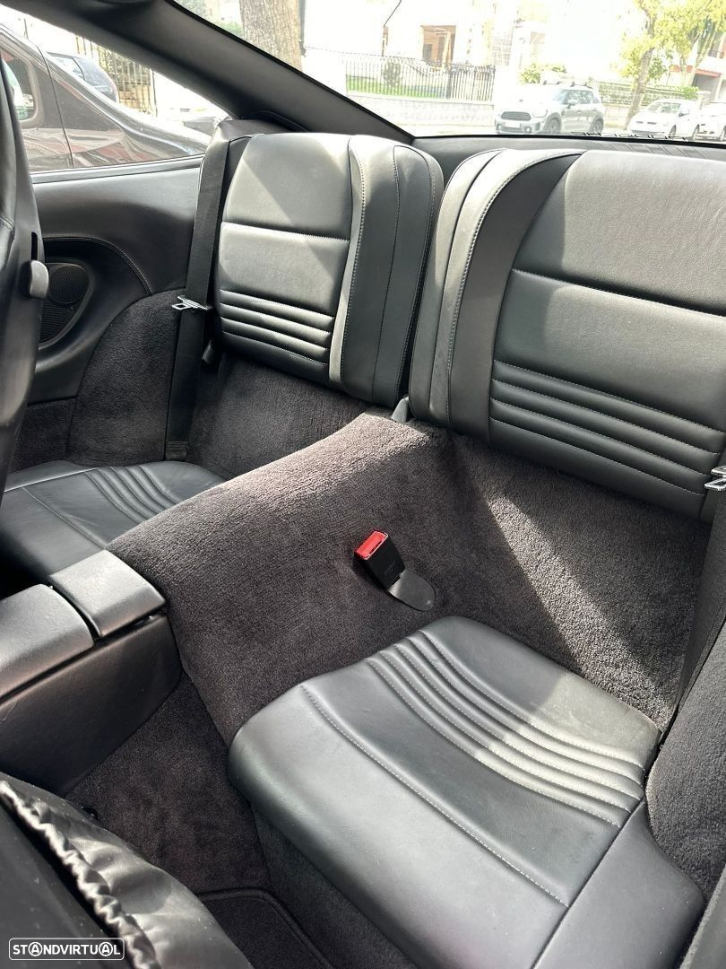 Porsche 911 (996) Carrera - 17