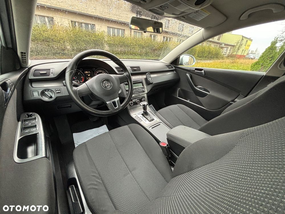 Volkswagen Passat Variant 2.0 TDI DPF DSG Comfortline - 25