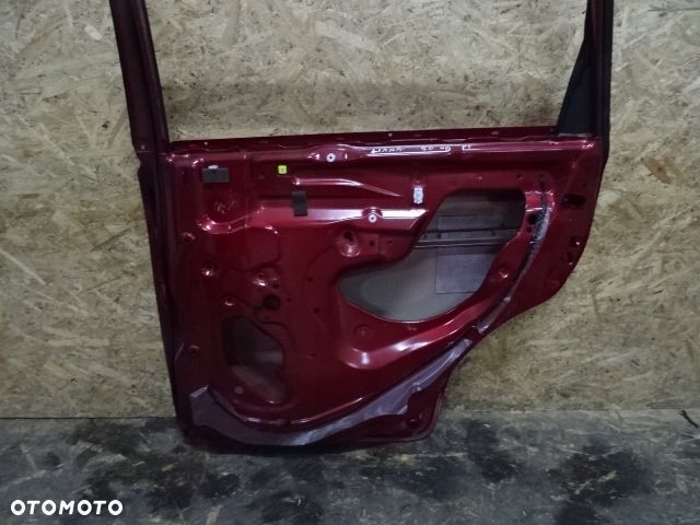 DRZWI PRAWY TYŁ SUZUKI LIANA 1.3 HB 5D LAK: Z5K - 8