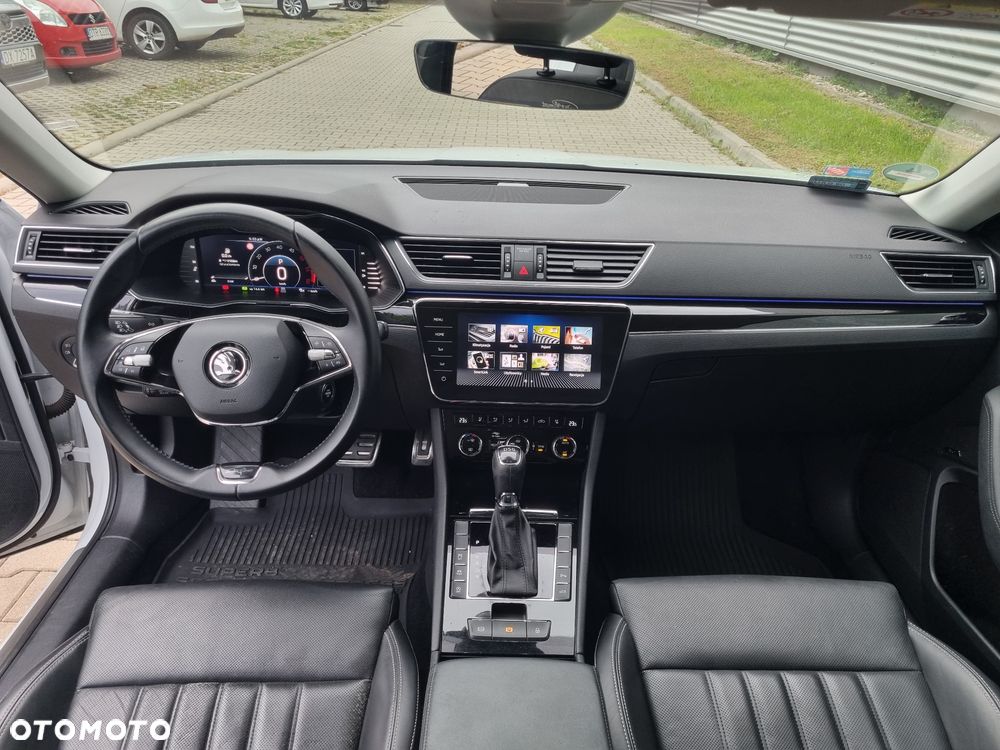 Skoda Superb 2.0 TDI SCR L&K DSG - 10