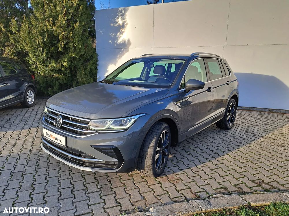 Volkswagen Tiguan - 1