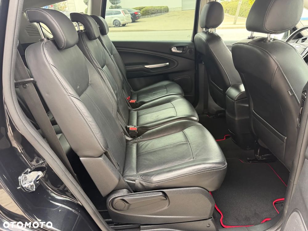 Ford S-Max 2.0 TDCi DPF Titanium X - 27