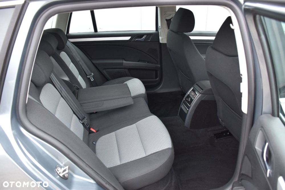 Skoda Superb 2.0 TDI DSG Ambition - 10