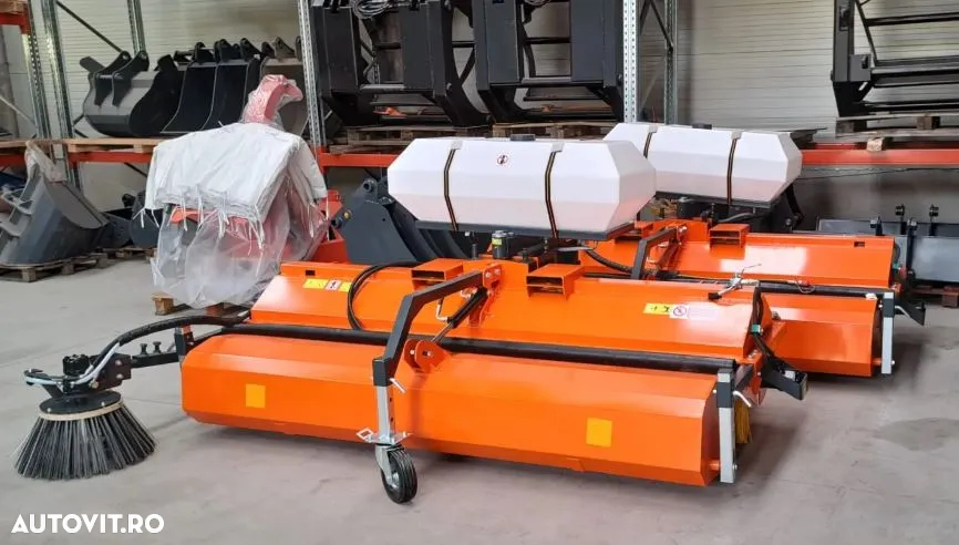 Perie asfalt cu colector si sistem stropire 240 cm - 6