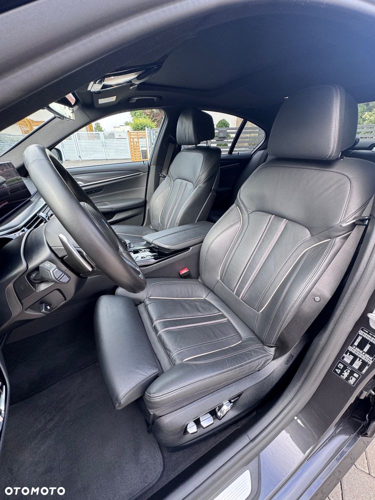 BMW Seria 5 530d xDrive mHEV M Sport sport - 32