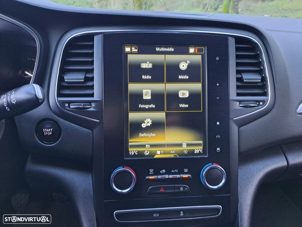 Renault Mégane TCe 140 GPF INTENS - 23