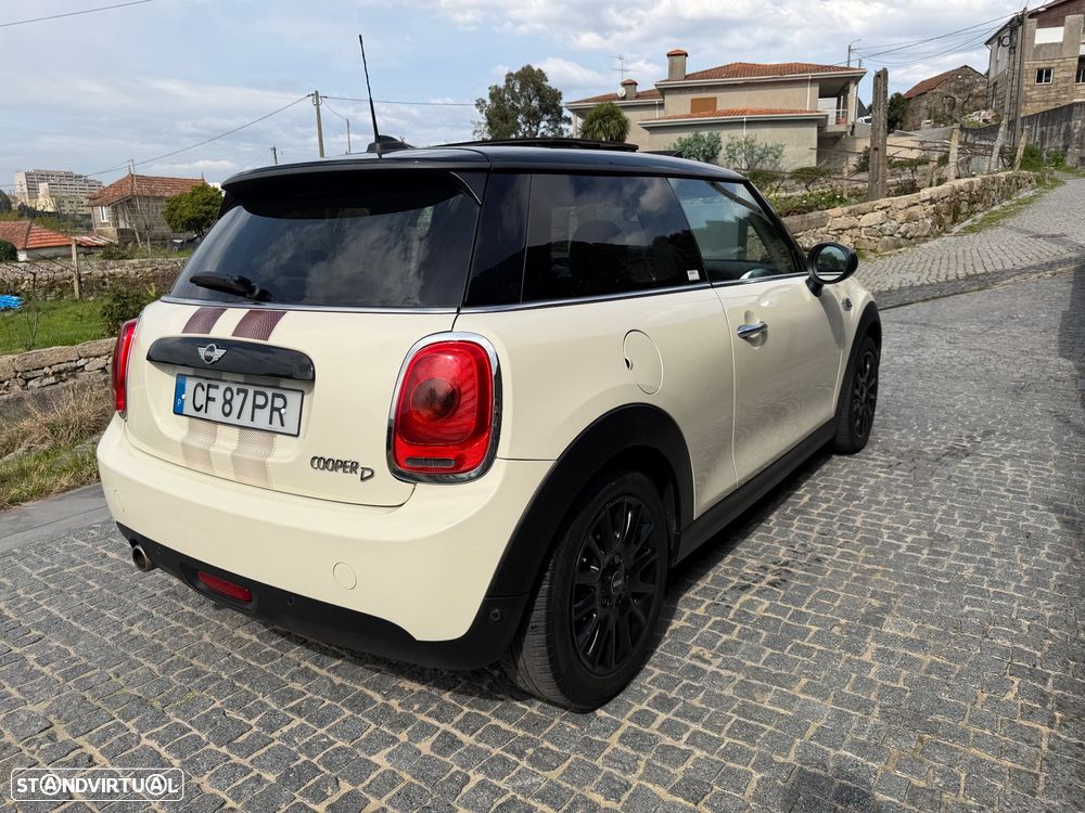 MINI 3 Portas Cooper D Aut. - 9