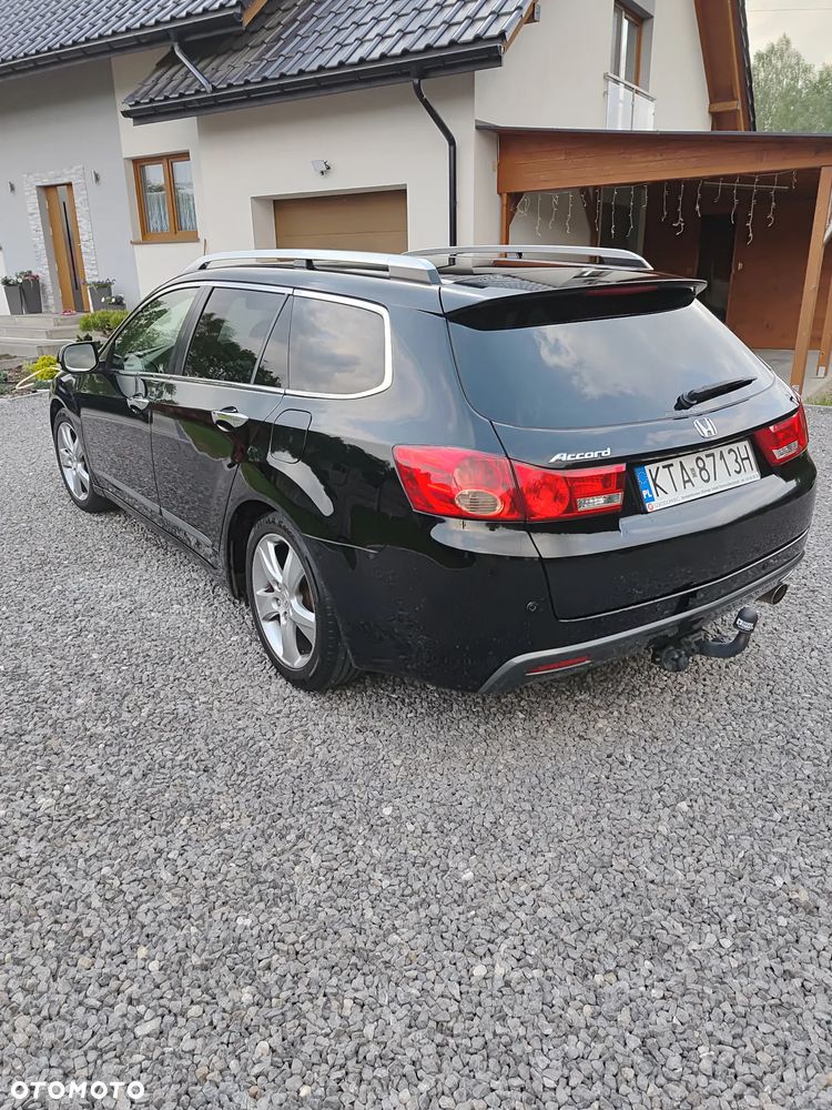 Honda Accord 2.0 Lifestyle - 9