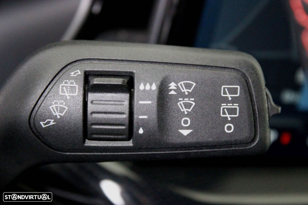 Ford Focus 1.0 EcoBoost MHEV ST-Line - 18