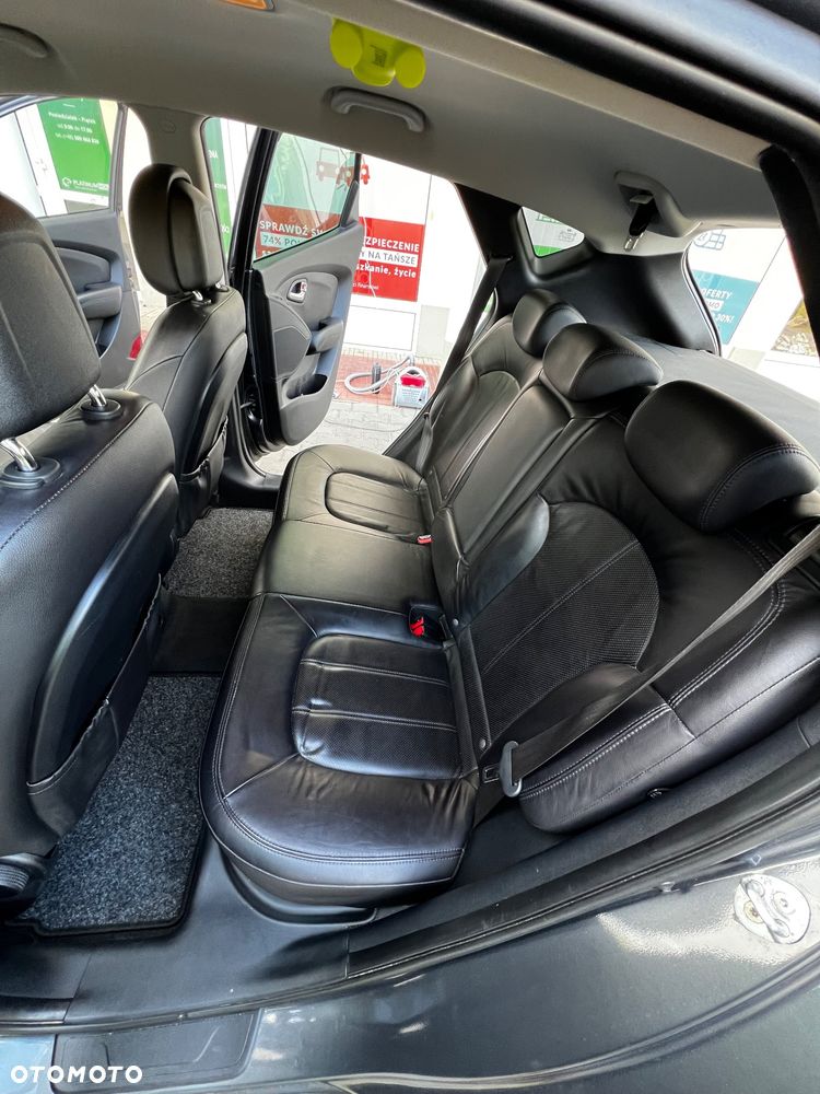 Hyundai ix35 2.0 CRDi 4WD Automatik Premium - 15
