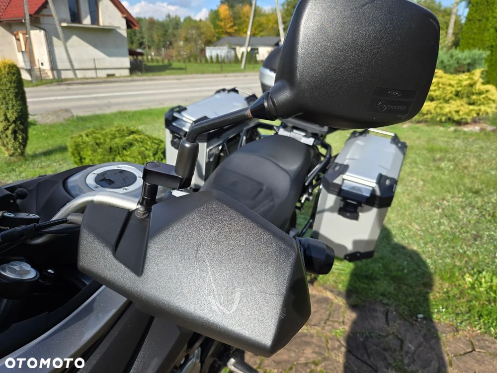 Suzuki V-STROM - 28