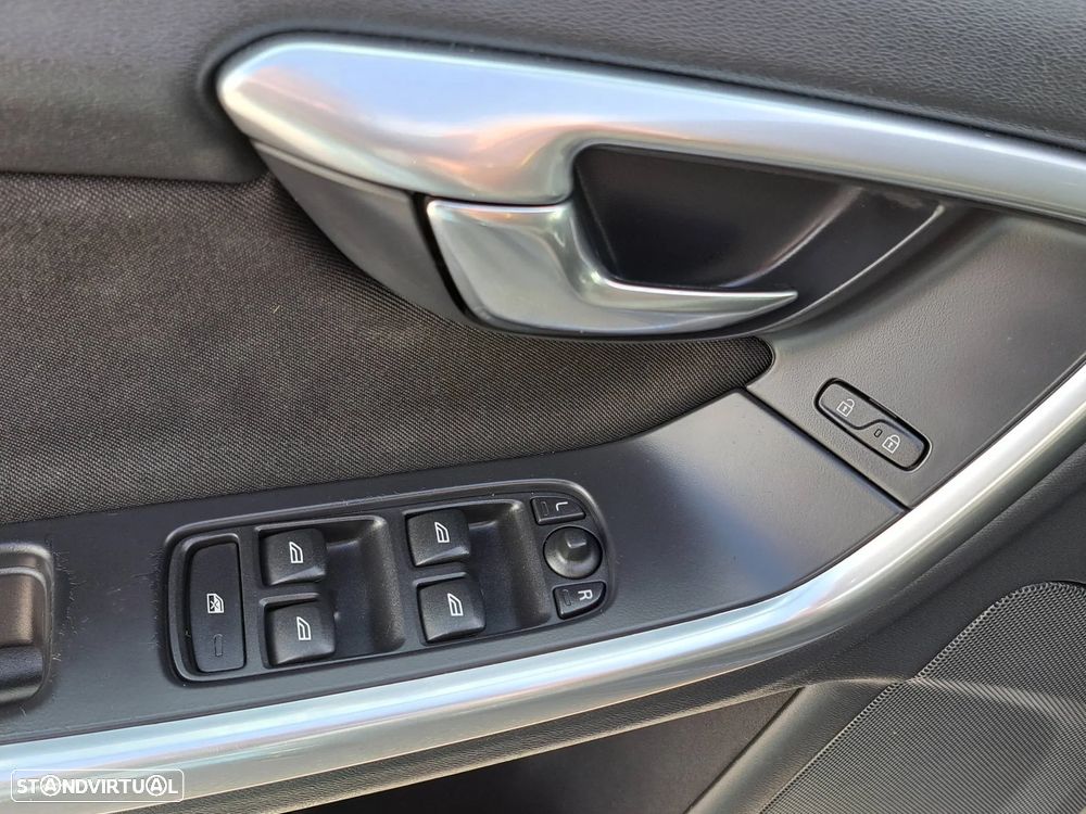 Volvo V60 1.6 D2 Drive Kinetic Start/Stop - 26