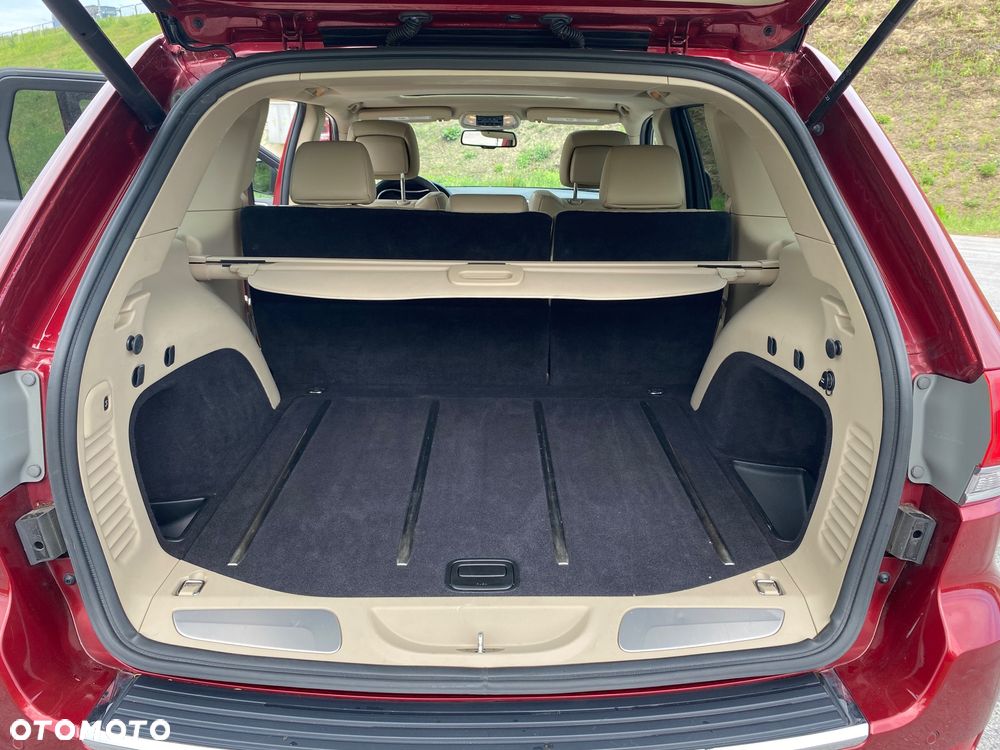 Jeep Grand Cherokee - 14