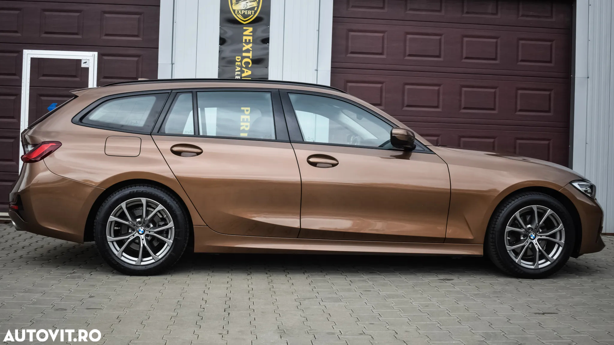 BMW Seria 3 320d Touring Aut. Sport Line - 11