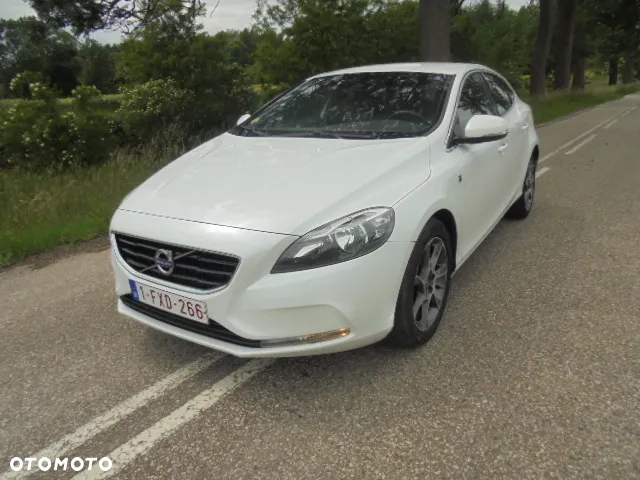 Volvo V40 D2 Drive-E Ocean Race - 14