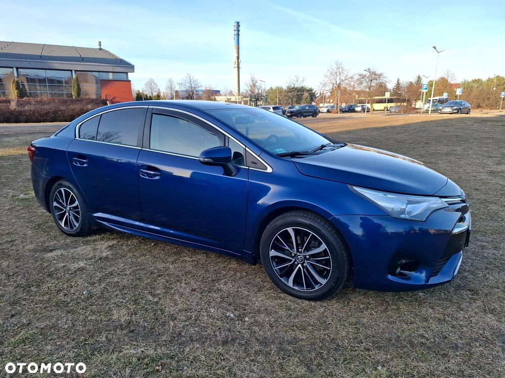 Toyota Avensis 1.8 Premium - 2