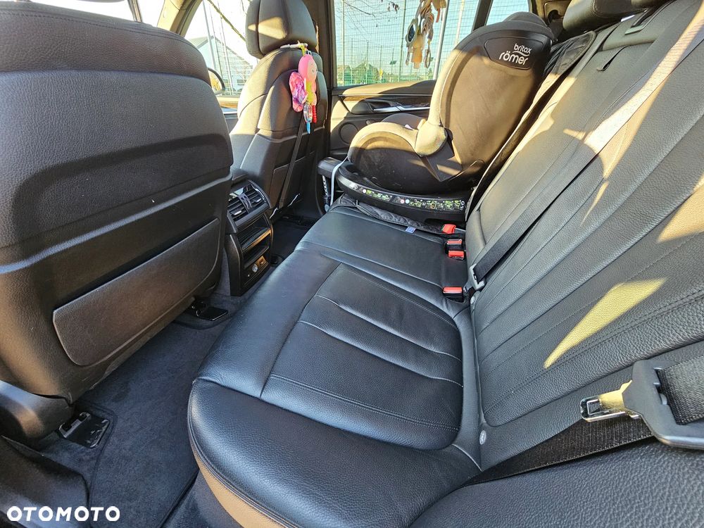 BMW X5 xDrive30d Sport-Aut - 23