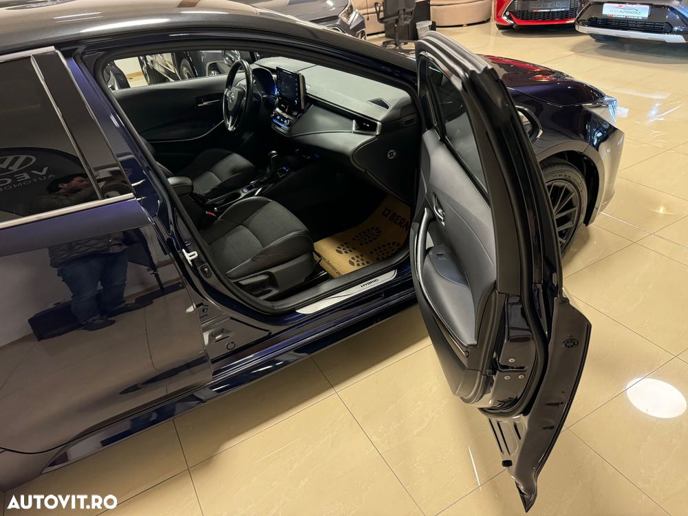 Toyota Corolla 1.8 Hybrid Business Edition - 7