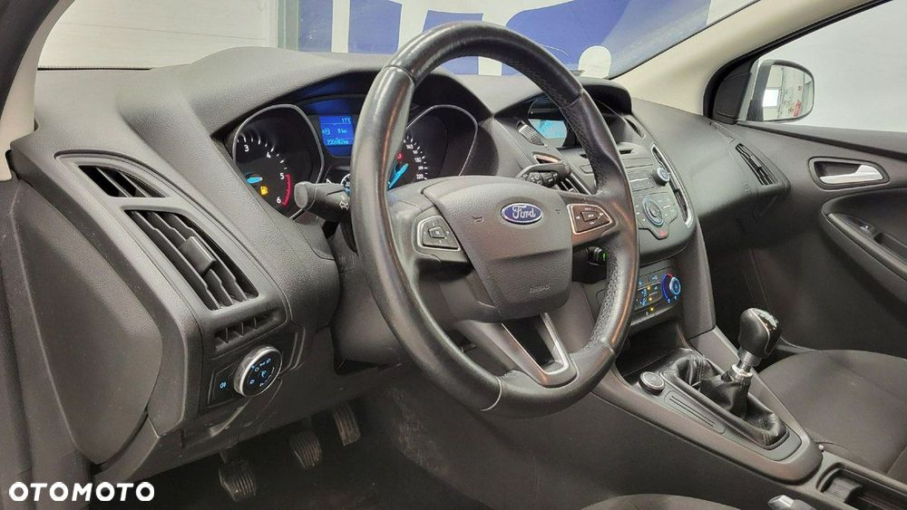 Ford Focus - 12