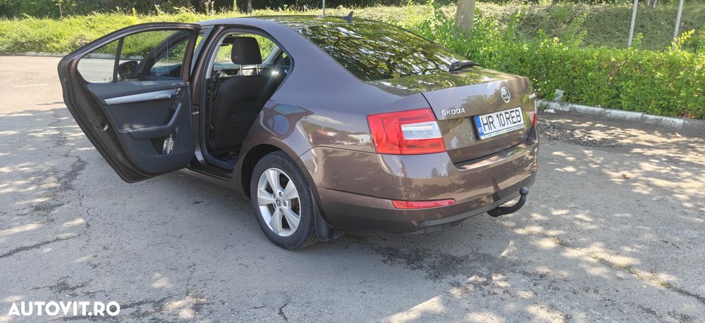 Skoda Octavia 1.6 TDI Style - 8