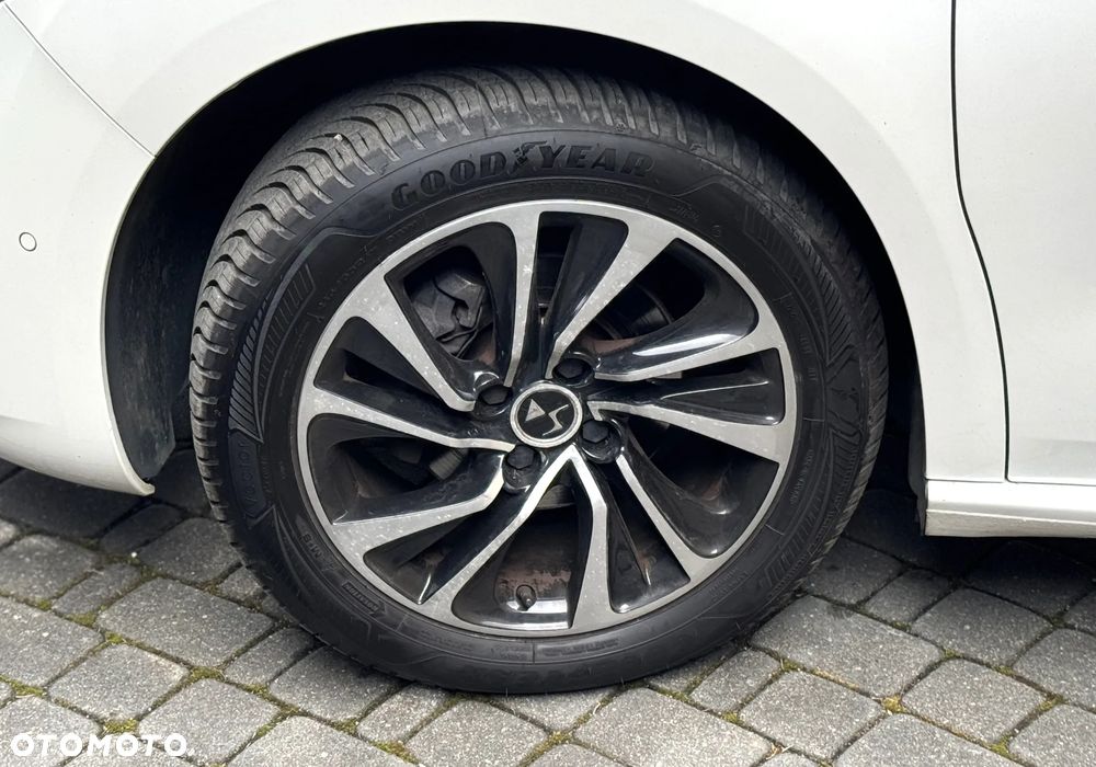 DS Automobiles DS 4 - 6