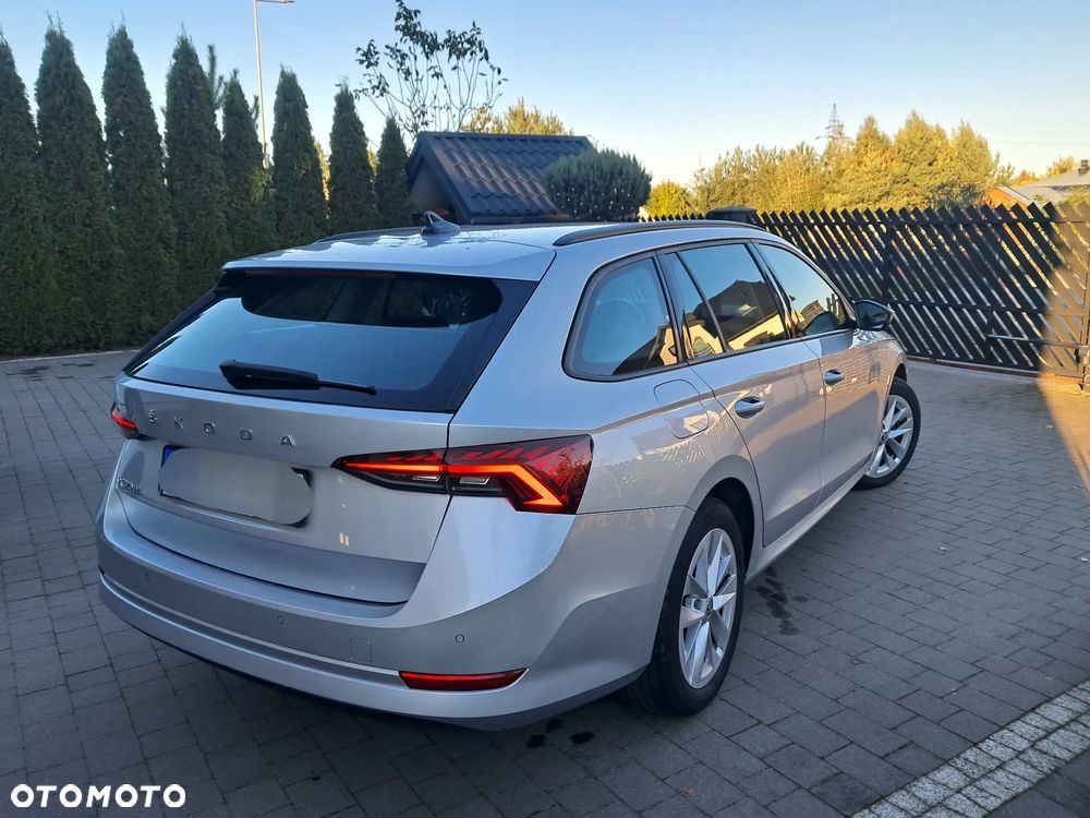 Skoda Octavia 2.0 TDI SCR Ambition DSG - 6