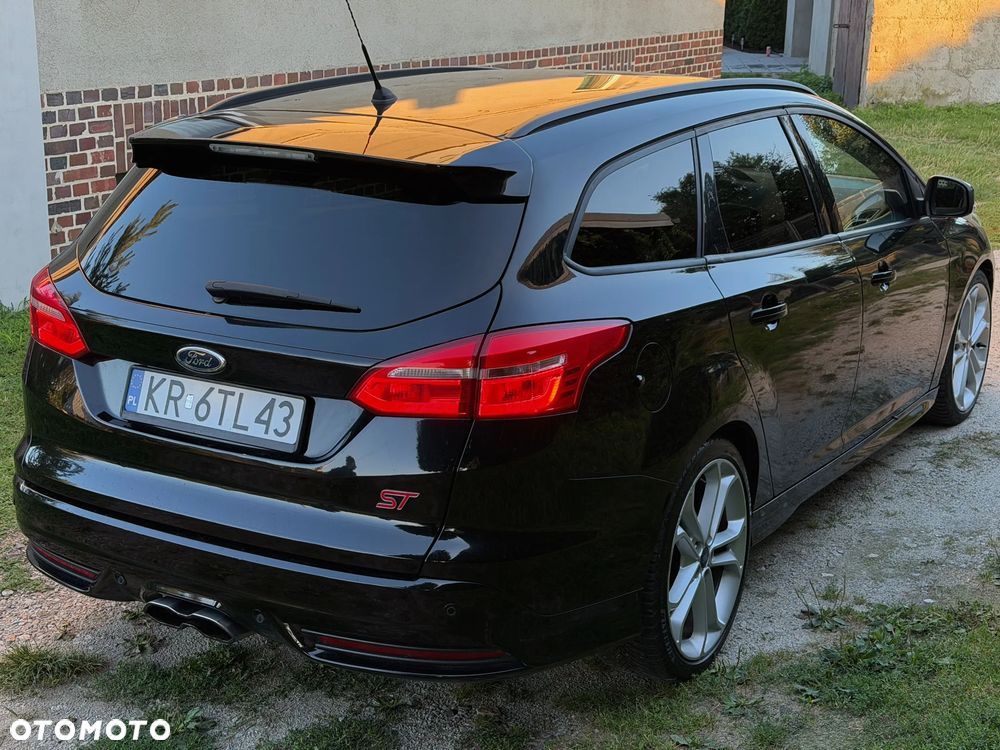 Ford Focus 2.0 EcoBoost ST-2 - 4