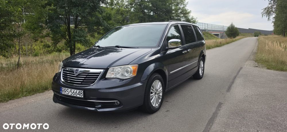 Lancia Voyager 2.8CRD Platinum - 3