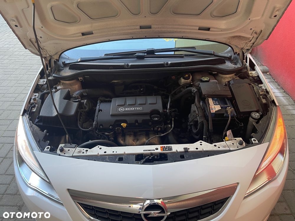 Opel Astra 1.4 Innovation - 8