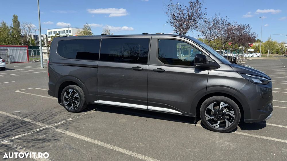 Ford Tourneo Custom Bus 340L 2.5 227 CP CVT L2H1 FWD PHEV Active - 2