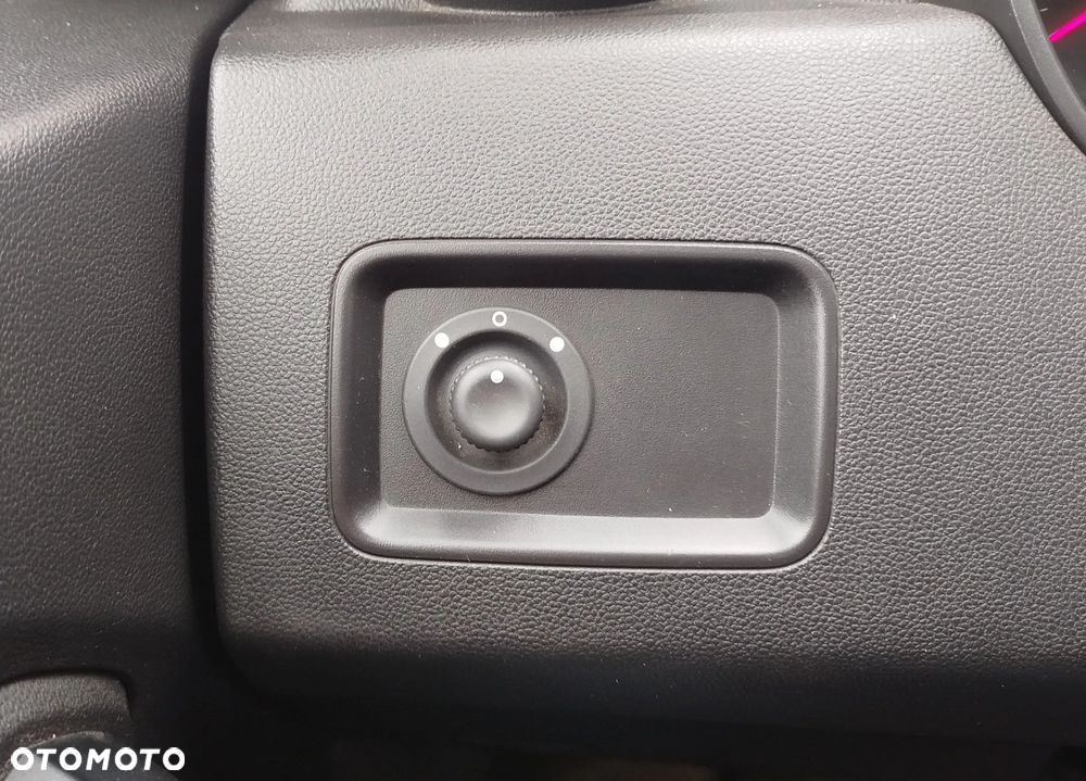 Dacia Duster 1.6 SCe Access S&S - 20