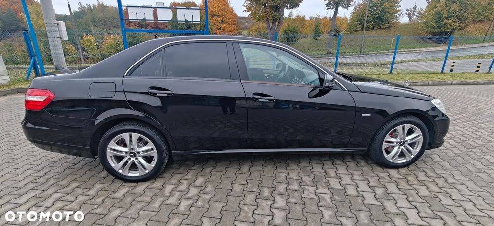 Mercedes-Benz Klasa E 220 CDI BlueEff - 9