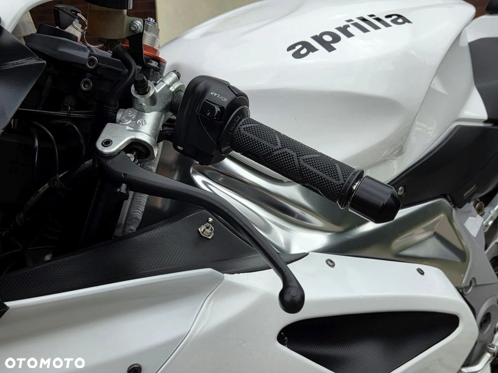 Aprilia RSV - 39
