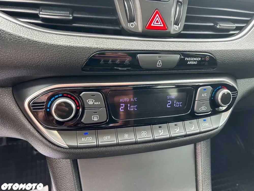 Hyundai i30 1.4 T-GDI DCT Premium - 26