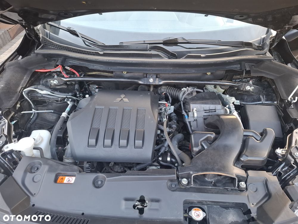 Mitsubishi Eclipse Cross 1.5 T GPF Invite Plus - 40