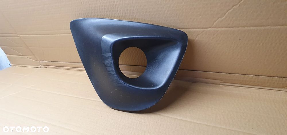 Kratka zderzaka prawy przód przednia prawa Opel Vivaro B Trafic III 261A27860R 93868854 - 3