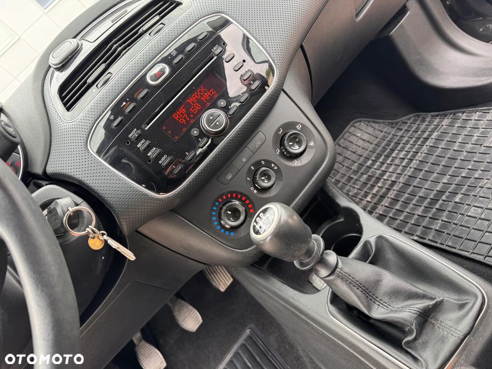 Fiat Punto Evo 1.4 8V Active - 11