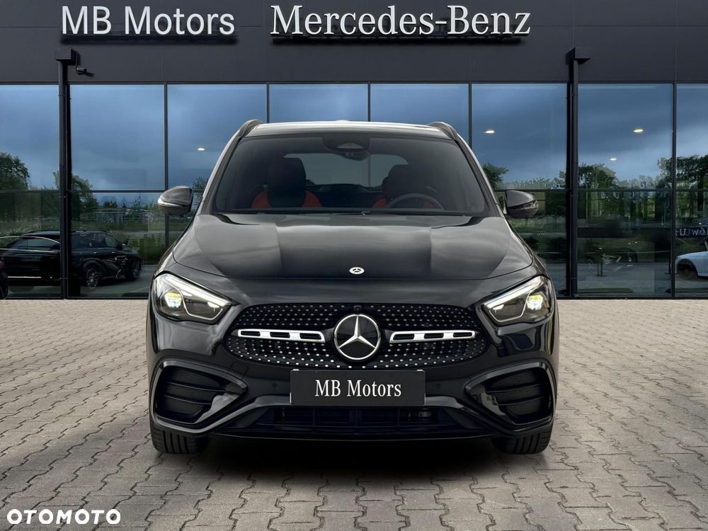 Mercedes-Benz GLA - 9