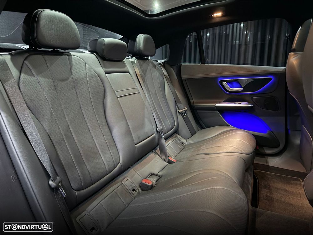 Mercedes-Benz EQE 300 AMG Line - 38