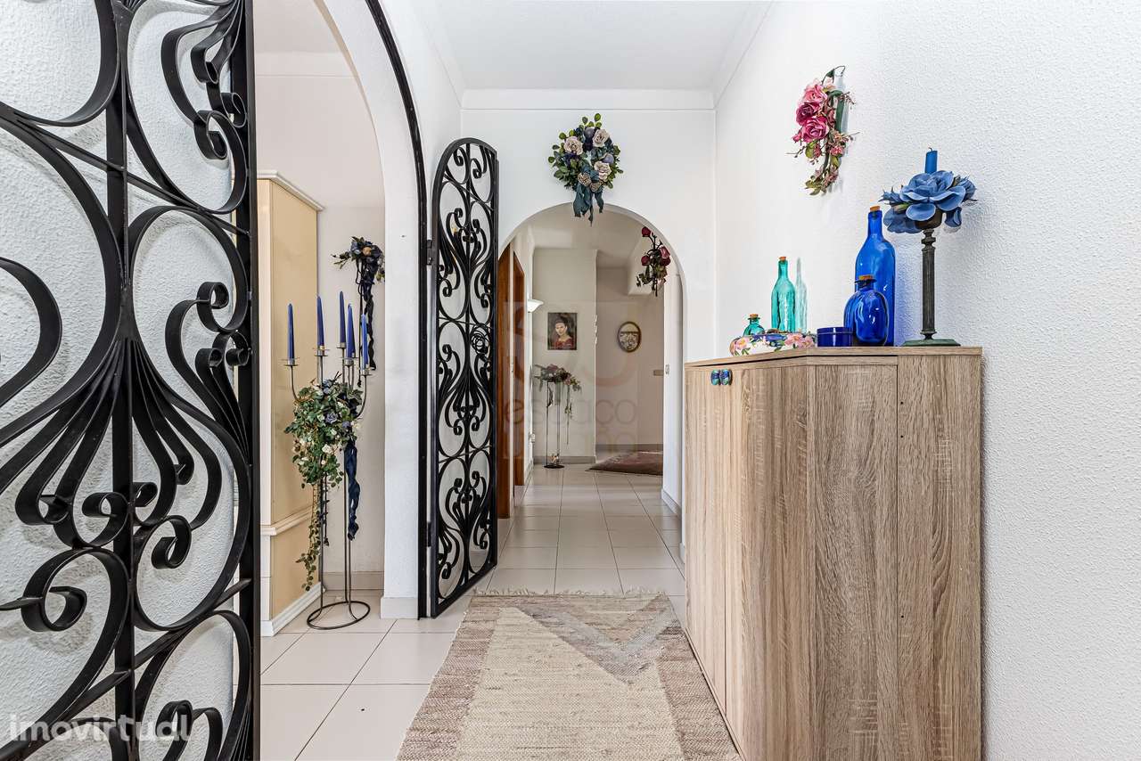 A. PÊRA - Apartamento T3 C/ Garagem + Arrecad.- Varandas Deslumbrantes - Grande imagem: 4/23