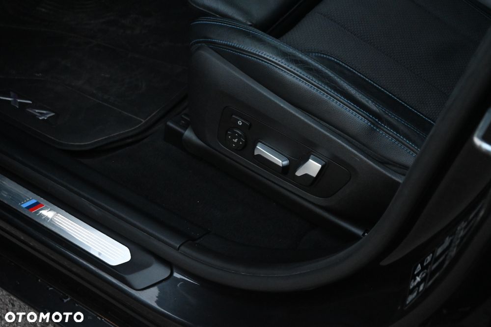 BMW X4 xDrive25d sport - 37